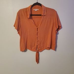 Orange tie crop